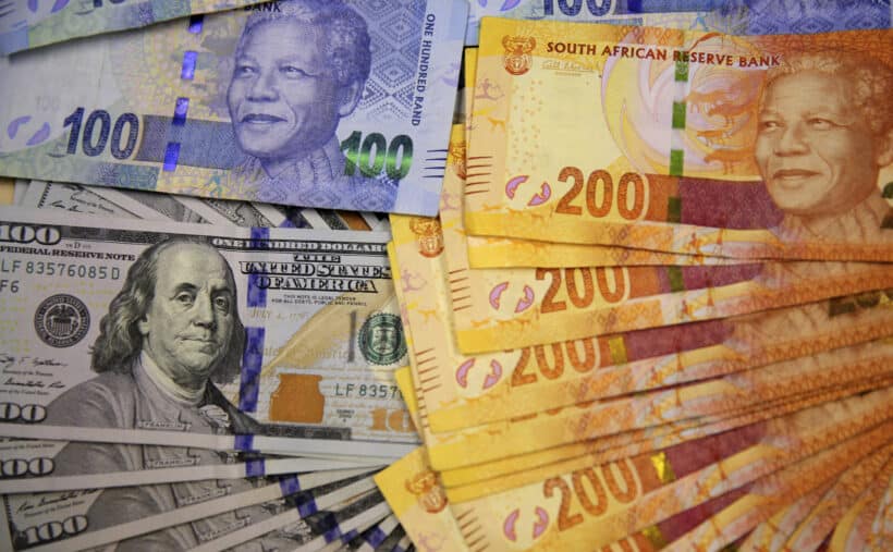 Rand Steady as South Africa Awaits Reserve Bank Rate Decision Amidst Divided Economist Views