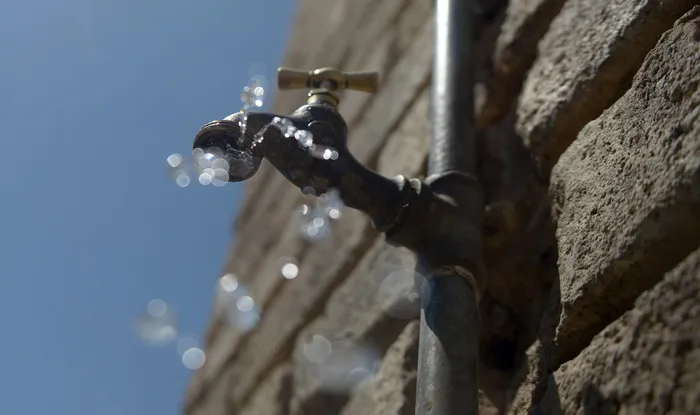 Durban Residents Fear Tap Water Illness Amid Taste and Odor Concerns
